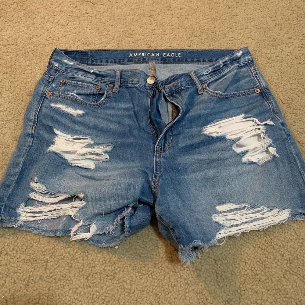 Women’s American eagle shorts